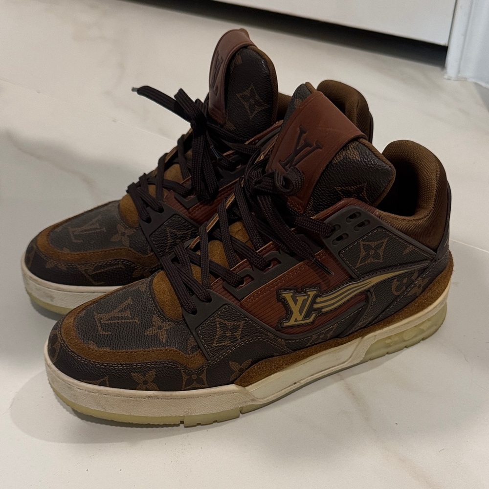 Louis Vuitton Brown & Tan Monogram Low-Top Sneakers - Men's